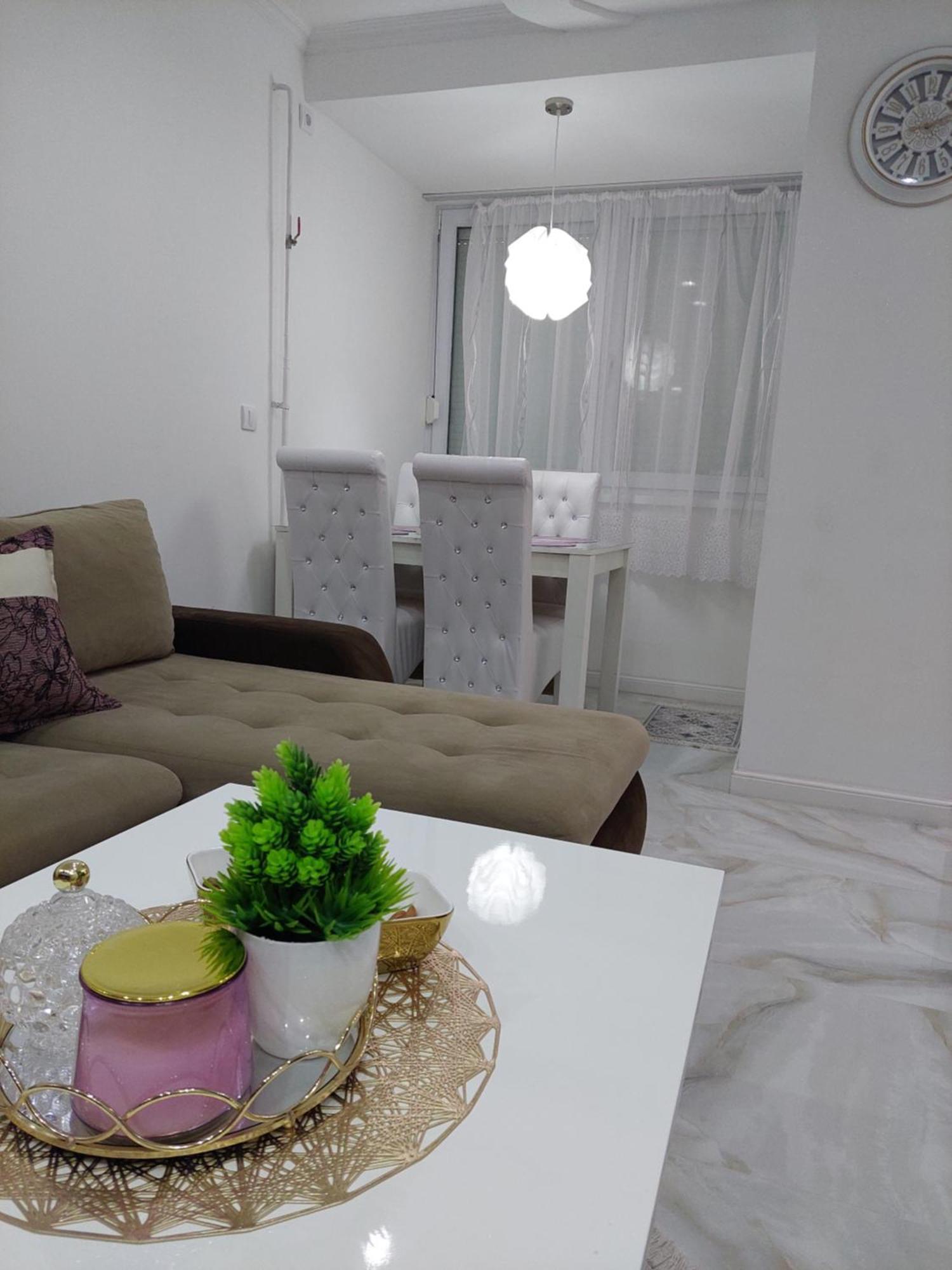 Apartman Star Lux Kula Exterior photo
