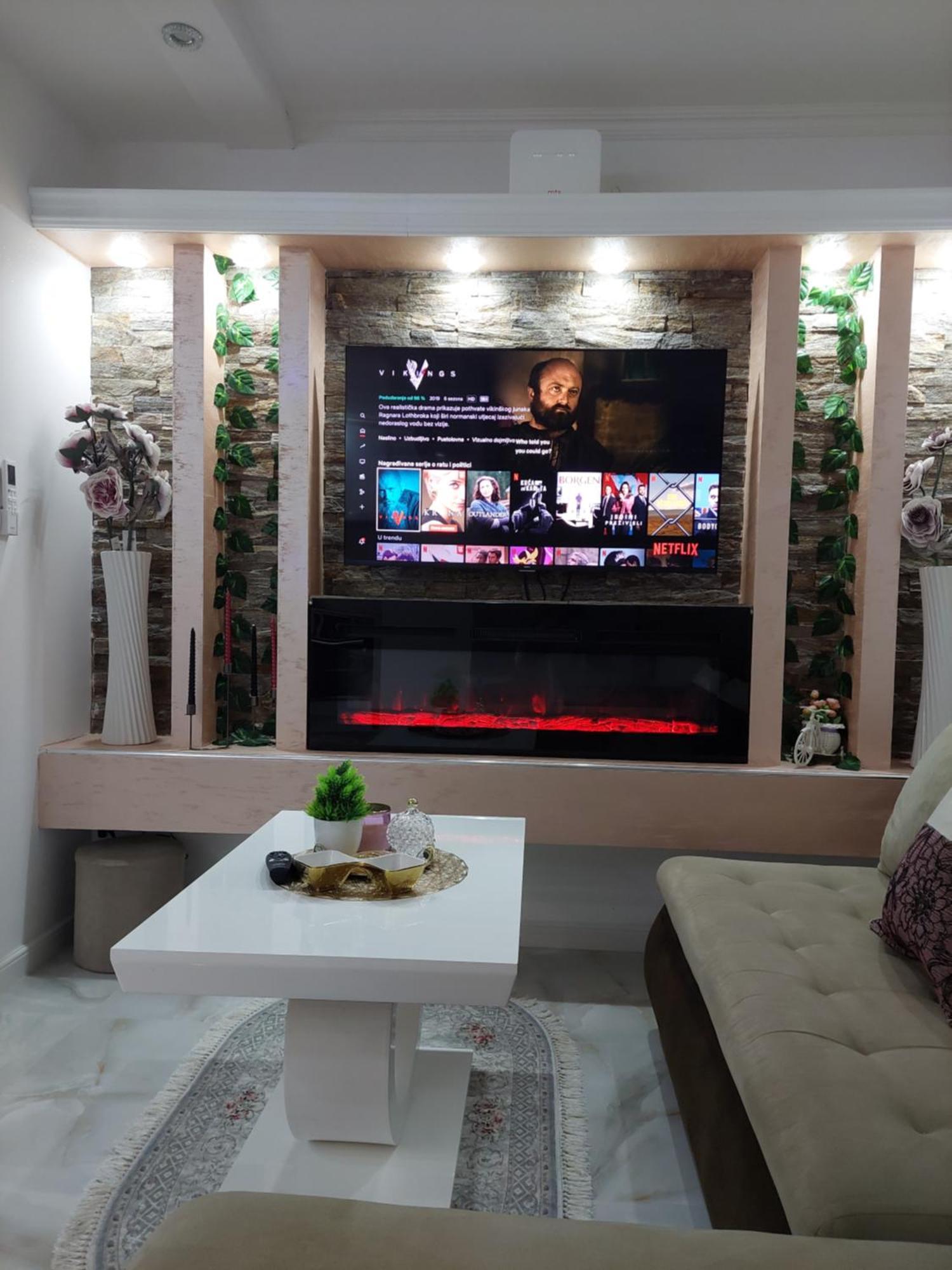 Apartman Star Lux Kula Exterior photo